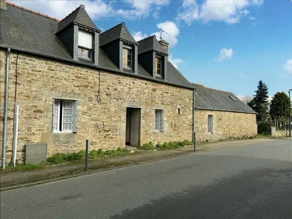 Maison à vendre    4 pièces •  Plouisy
