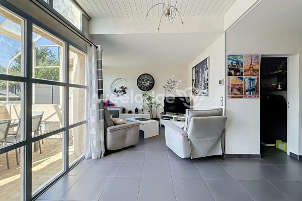 Maison à vendre 6 pièces de 111,25 m² à Éragny