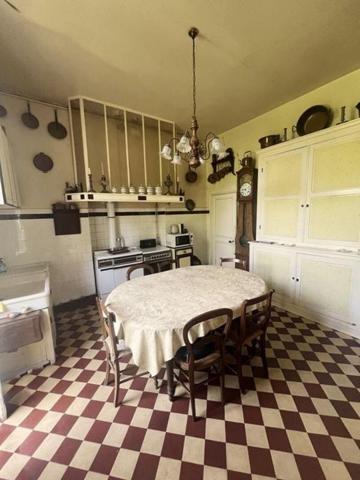 Maison de maître Sorges et Ligueux en Perigord pièce(s) 200 m2