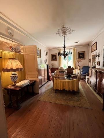 Maison de maître Sorges et Ligueux en Perigord pièce(s) 200 m2