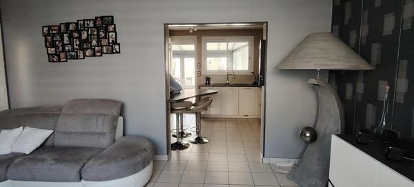 Élégante maison familiale et son jardin intime