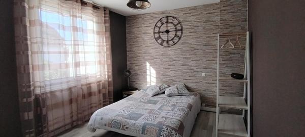 Élégante maison familiale et son jardin intime