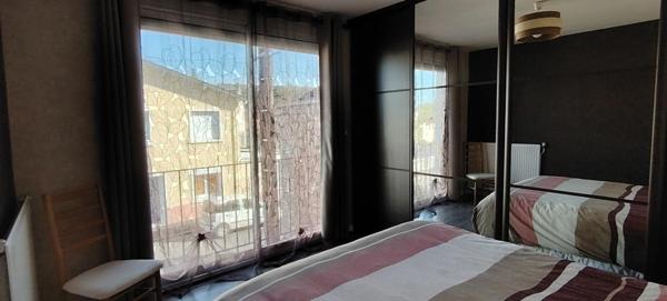 Élégante maison familiale et son jardin intime