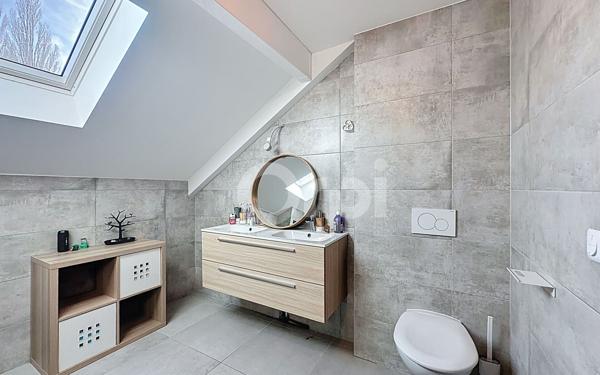 Maison à vendre    4 pièces • 80 m2 Brenthonne