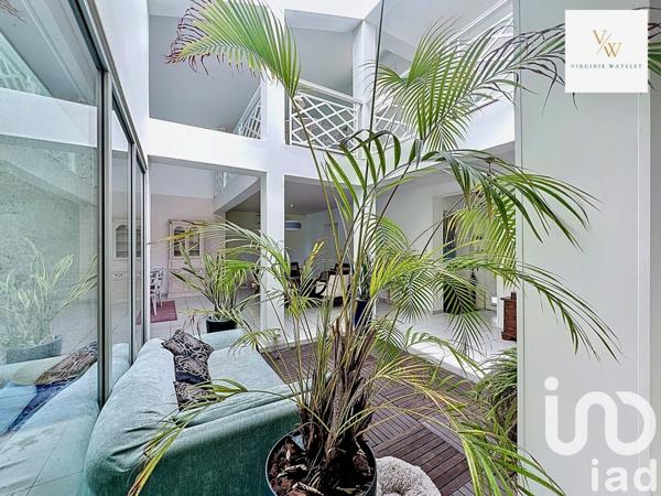 Maison à vendre 9 pièces 220 m² Saint-Gély-du-Fesc