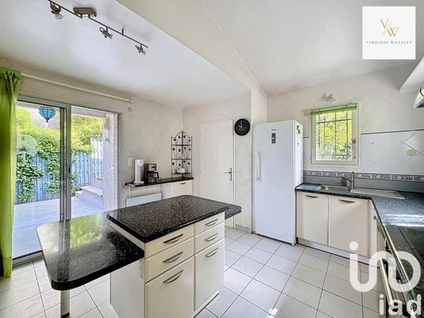 Maison à vendre 9 pièces 220 m² Saint-Gély-du-Fesc