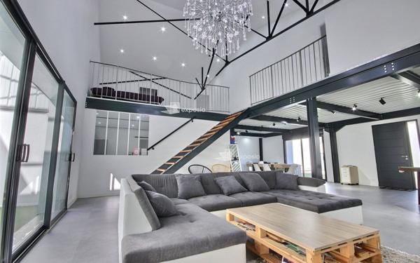 Appartement à vendre    4 pièces • 205,65 m2 Pau