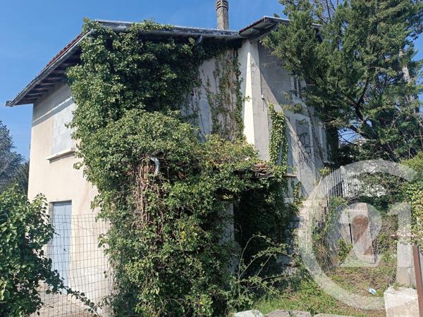 Maison à vendre  6 pièces - 150 m 2   PERIGUEUX  - 24