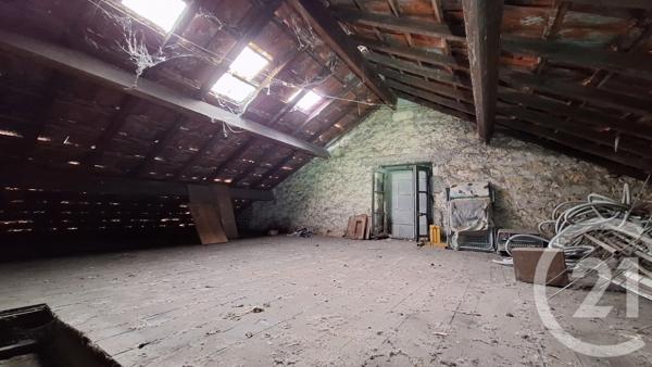 Maison à vendre  6 pièces - 150 m 2   PERIGUEUX  - 24