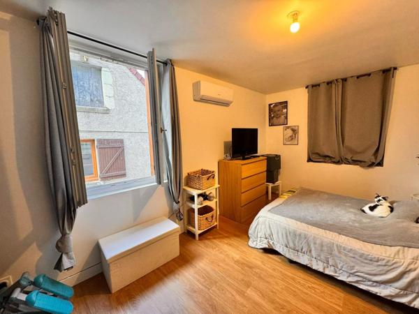 MAISON PLEIN CENTRE entièrement rénovée louée 390€