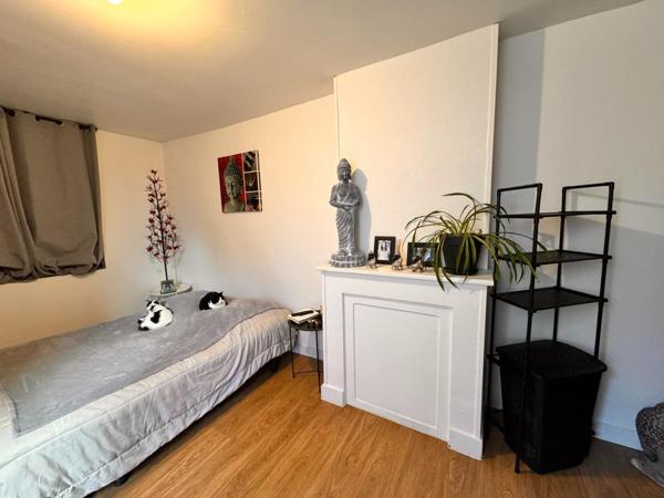 MAISON PLEIN CENTRE entièrement rénovée louée 390€