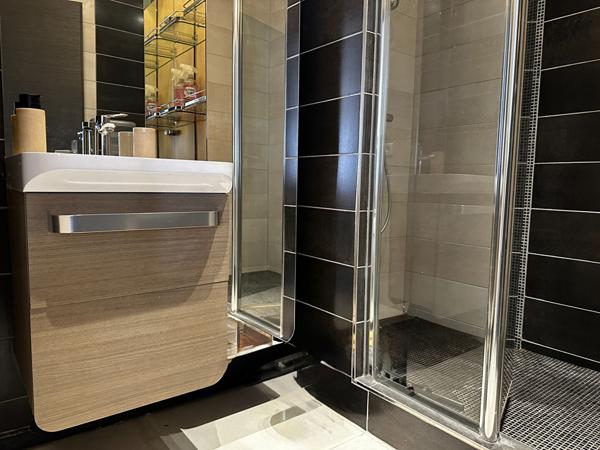 NANCY - HYPER CENTRE - APPARTEMENT - STUDIO - PARKING