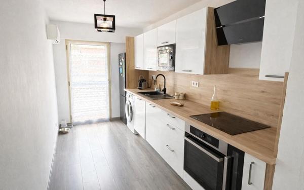 Appartement à vendre    3 pièces • 71,04 m2 Fréjus