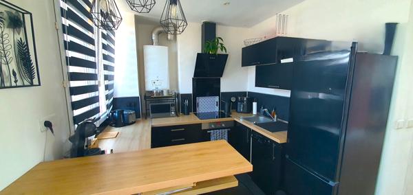 Appartement
         2 pièces
        - 49 m² Exclusivité 159 000 € *