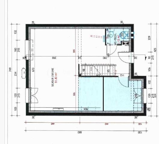 Sur la commune de Breuillet , Découvrez cette belle maison de 104 m², située dans un environnement paisible, alliant modernité et confort. Construite en 2024, cette propriété sans mitoyenneté vous séduira par son design contemporain et ses finitions soignées. Elle est édifiée sur un terrain de 210 m2 environ . 

Au RDC , entrée avec placards de rangement , wc séparé , double séjour lumineux , cuisine ouverte , aménagée et équipée ( sous garantie 10 ans ) , une autre pièce pouvant de bureau , dressing , chambre bébé ou enfants . 

A l'étage , un palier desservant 3 chambres dont un belle suite parentale de plus de 15 m2 avec coin dressing .

Jardin de 100 m2 environ avec terrasse de 20 m2 environ . 

Deux places de parking privative .

Très bon rapport énergétique , classé A . 

Aucuns travaux à prévoir , maison clés en main ! 

Proche de toute les commodités , crèche , maternelle , école primaire  (8 min à pied) , centre ville (3 min à pied) , supermarché ( 15 min à pied ) 

Gare de Breuillet RER C à seulement 3 min à pied .

taxe foncière : 1650 euros/an 
charges eau , électricité : 100 euros/mois environ 

Contactez-moi !