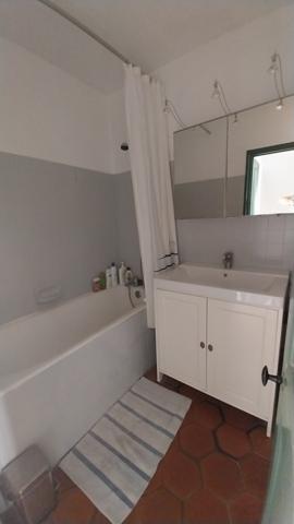 Villa
                                                                                                                                                                                                                                                                                                                        5 pièce(s)                                                                                                                                                                                                          4 chambre(s)                                                                                                                                                                                                          90  m²
