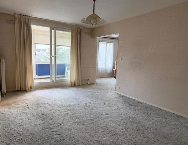 Appartement Dijon 4 pièces de 84 m² avec loggia de 5 m²