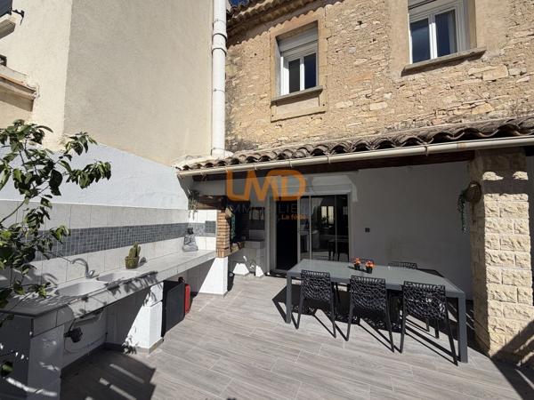 Grande maison de village - Uchaud - cour et parking privatifs