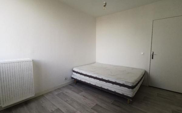 Appartement à louer    1 pièce •  Mons-en-Baroeul