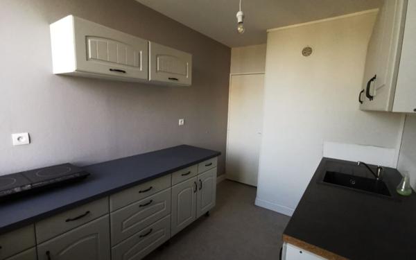 Appartement à louer    1 pièce •  Mons-en-Baroeul