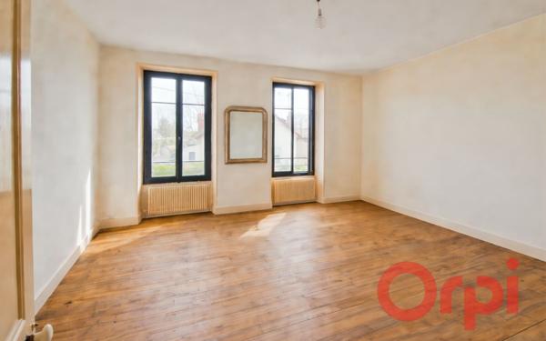 Maison à vendre    5 pièces •  Sancoins