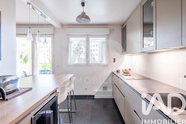 Appartement à vendre 4 pièces 99 m² Courbevoie
