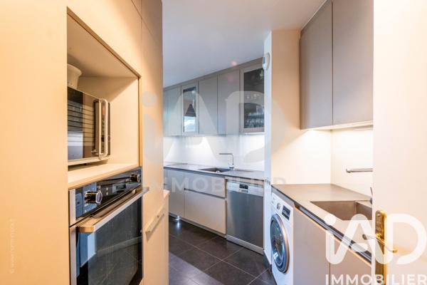 Appartement à vendre 4 pièces 99 m² Courbevoie