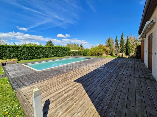 Maison familiale 5 pièces 130m2 4 chambres, piscine chauffée