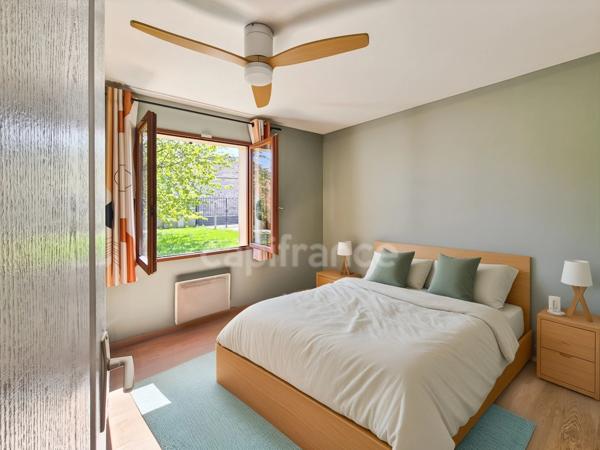 Maison familiale 5 pièces 130m2 4 chambres, piscine chauffée
