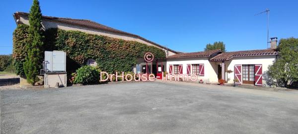 Bien immobilier à vendre 8 pièces de 250 m²