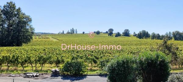 Bien immobilier à vendre 8 pièces de 250 m²