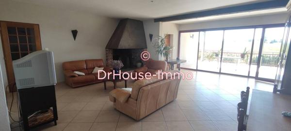 Bien immobilier à vendre 8 pièces de 250 m²