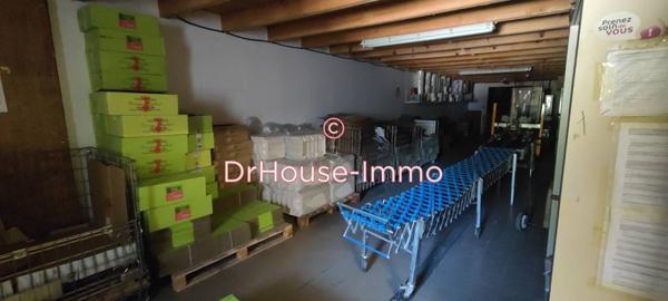 Bien immobilier à vendre 8 pièces de 250 m²