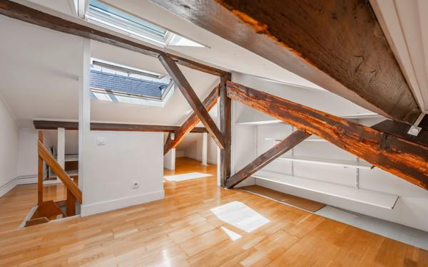 Appartement à vendre    3 pièces • 57,60 m2 Paris 12