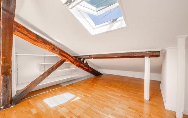Appartement à vendre    3 pièces • 57,60 m2 Paris 12