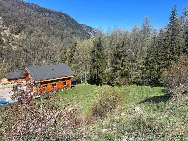 Terrain à Batir à vendre à Vars dans lesHautes-Alpes (05560), ref : 117012   
Saint Marcellin