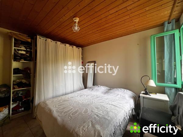 Immeuble
         15 pièces
        - 269 m² Exclusivité 500 000 € *