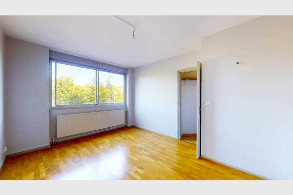 Appartement
         2 pièces
        - 42 m² Exclusivité 125 000 € *