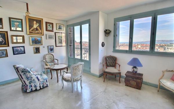 Appartement à vendre    2 pièces • 75 m2 Marseille 2
