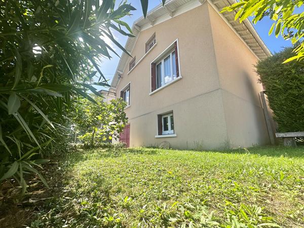Maison à vendre à Sartrouville - 4 chambres, bon état
