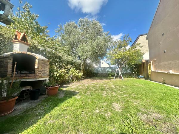 Maison à vendre à Sartrouville - 4 chambres, bon état