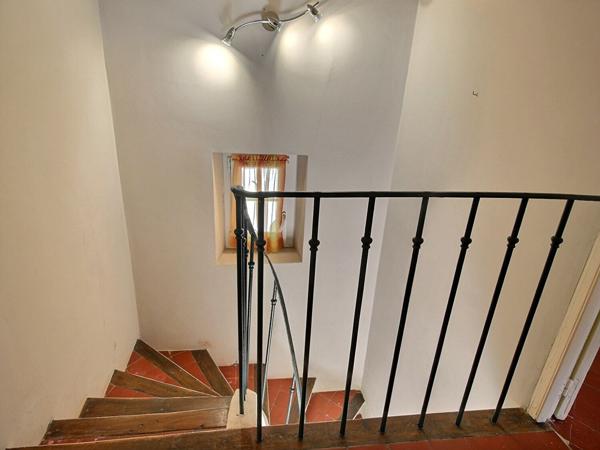 Maison Provençale à Vendre à Avignon - 4 Pièces, 80 m², Jardin et Garage