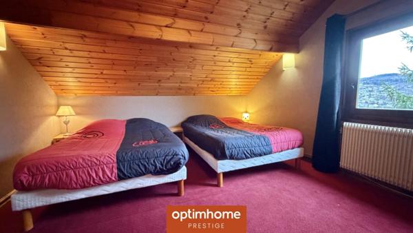 Chalet meublé à Gérardmer – Ensemble immobilier avec dépendance SPA – Vue lac et montagnes – Situation dominante, sans vis-à-vis – Au calme en impasse