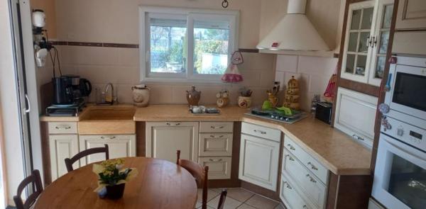 Maison 5 pièces de 166 m² à Saint-Paul-lès-Romans (26750)