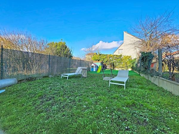 MAISON ANCIENNE 4 CHAMBRES  AVEC JARDIN