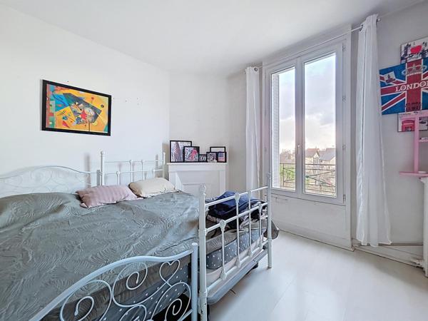 MAISON ANCIENNE 4 CHAMBRES  AVEC JARDIN