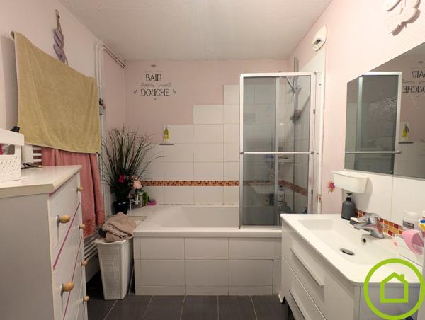 Appartement à VILLENEUVE D'ASCQ (59650)