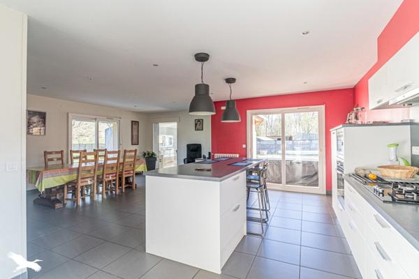 Maison à vendre |                                       Blanquefort |                                        5 pièces  |  121 m²