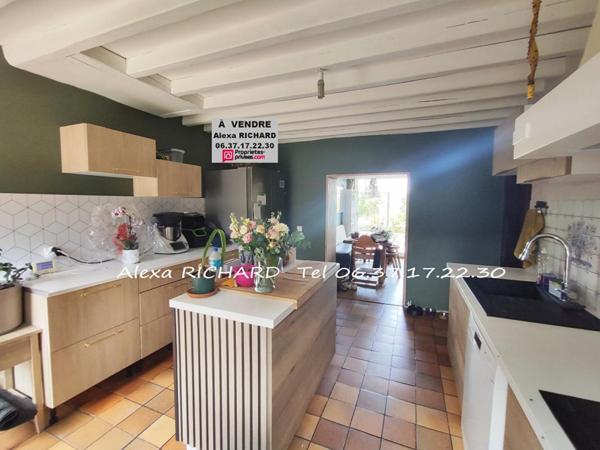 Maison  à vendre de 11 pièces 8 chambres  218 m2 avec piscine ensemble immobilier