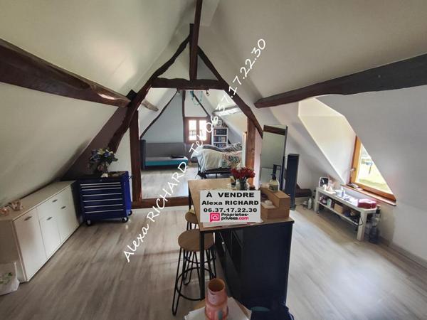 Maison  à vendre de 11 pièces 8 chambres  218 m2 avec piscine ensemble immobilier